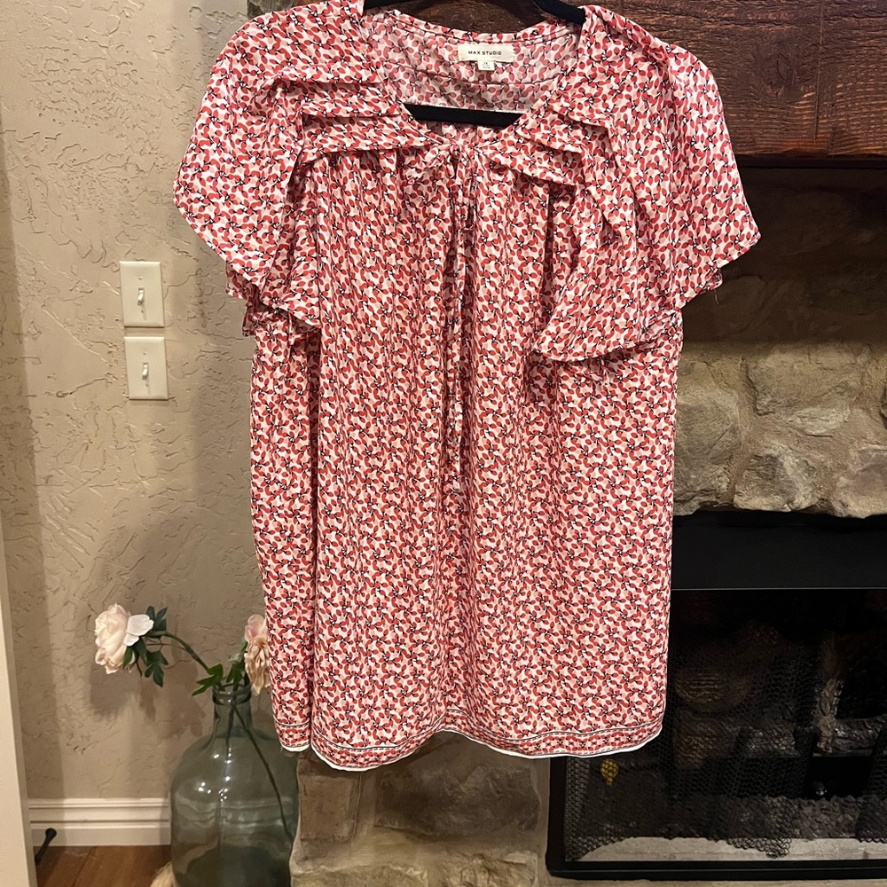 Womens Max Studio Top